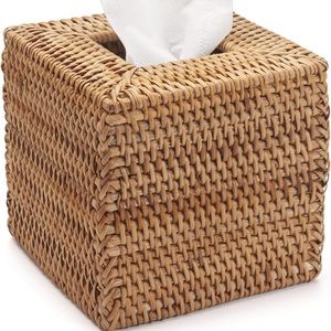 Wicker tissue box cover NWOT
